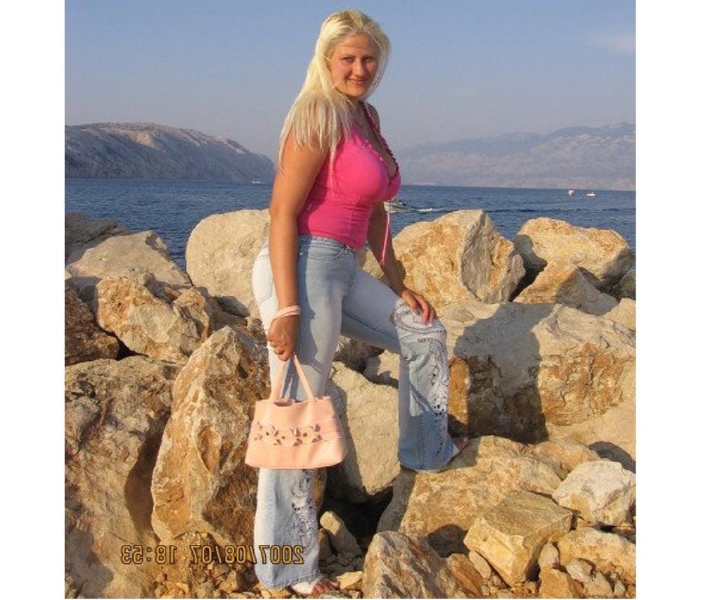 25P HUN MAGYAR SEXY MILF 76 GOOD SUCKING BITCH MOM