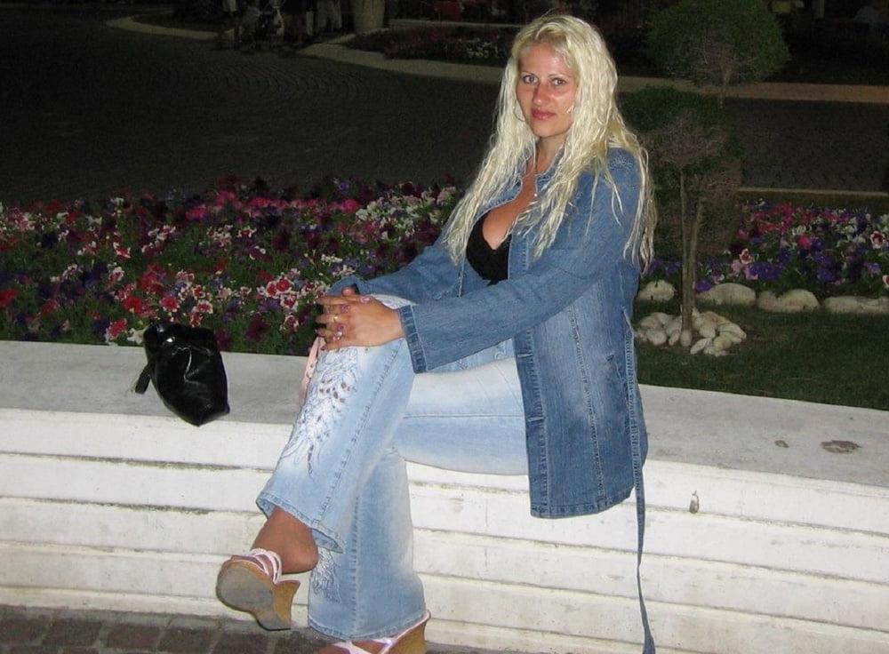 25P HUN MAGYAR SEXY MILF 76 GOOD SUCKING BITCH MOM