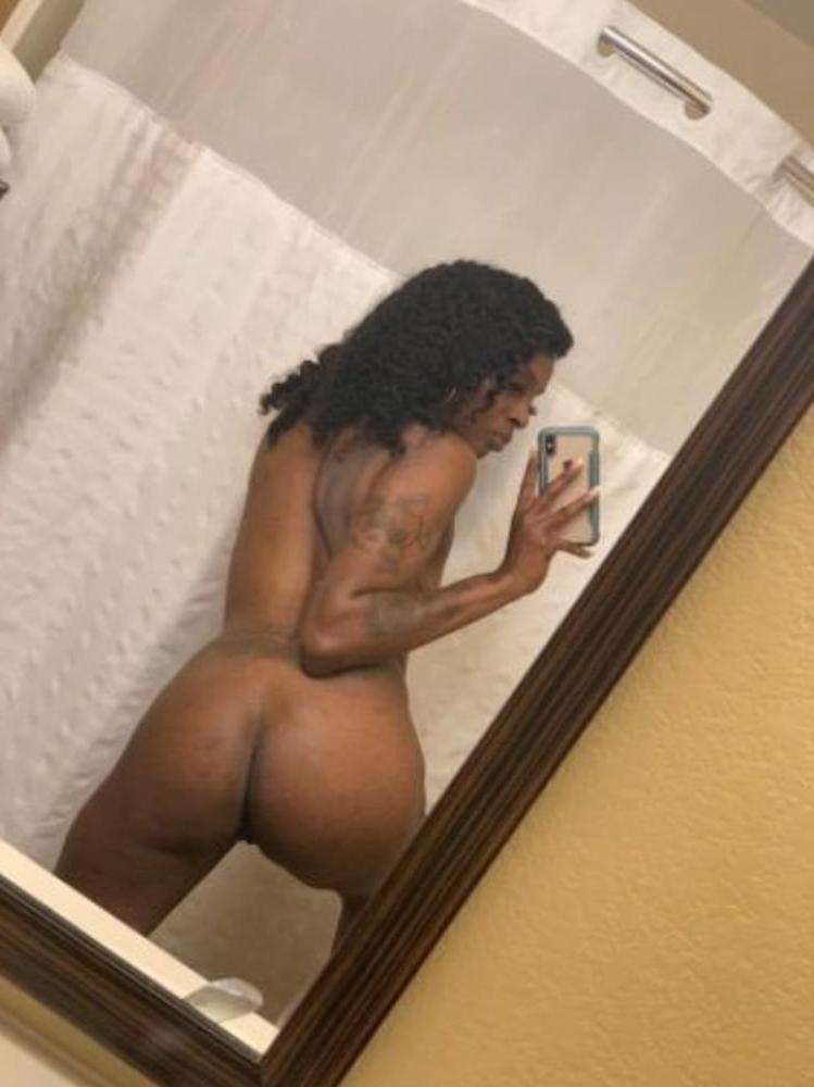 6P Sexy Ass Chocolate Bitch