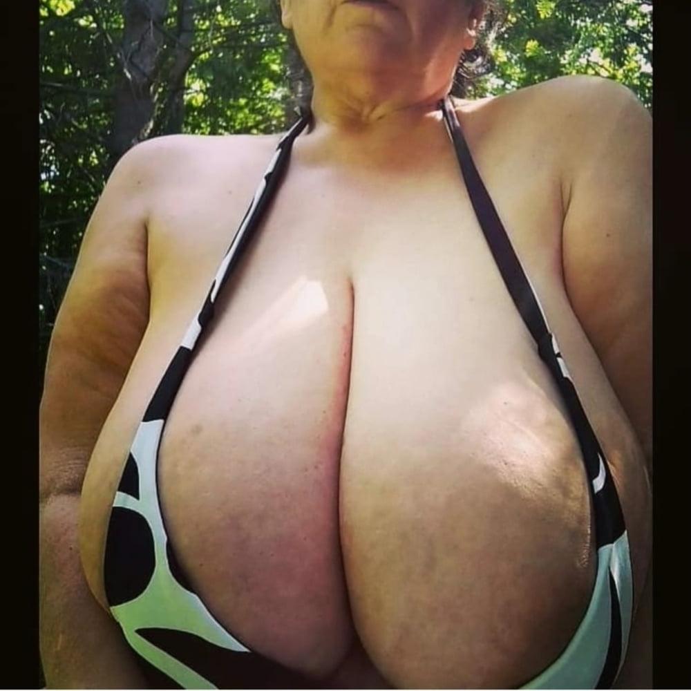 22P Who is this queen?