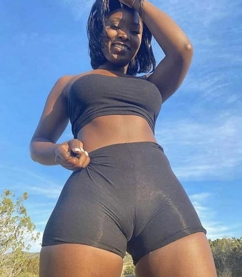 10P Camel toes
