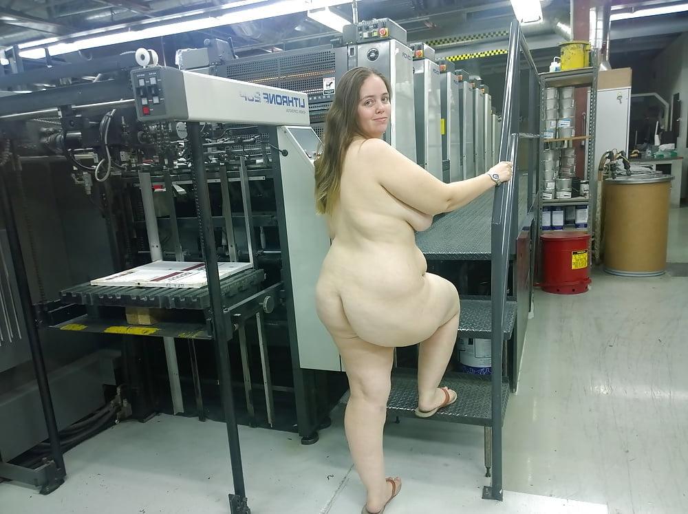 25P Beautiful chubby woman
