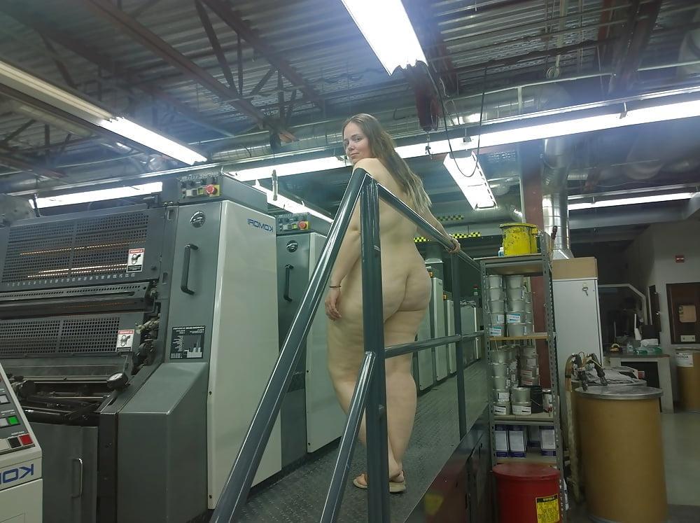 25P Beautiful chubby woman