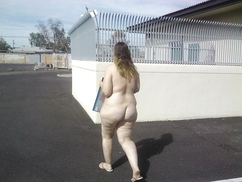 25P Beautiful chubby woman