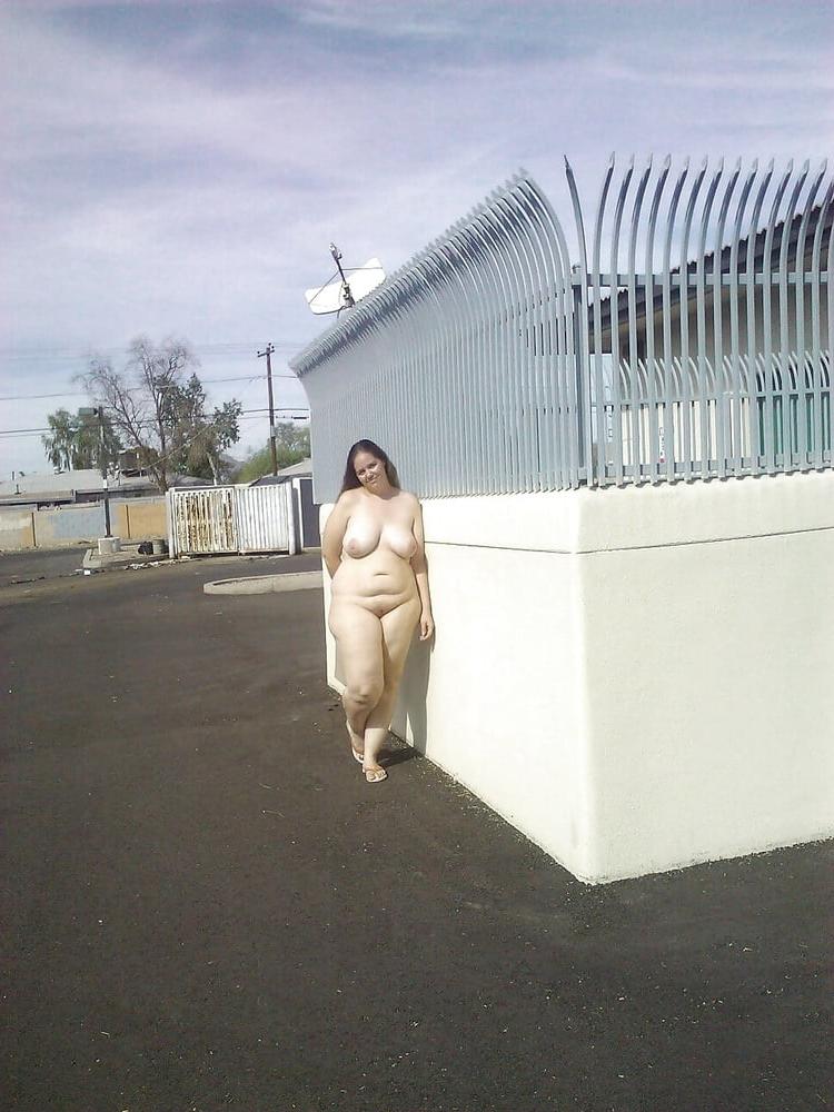 25P Beautiful chubby woman