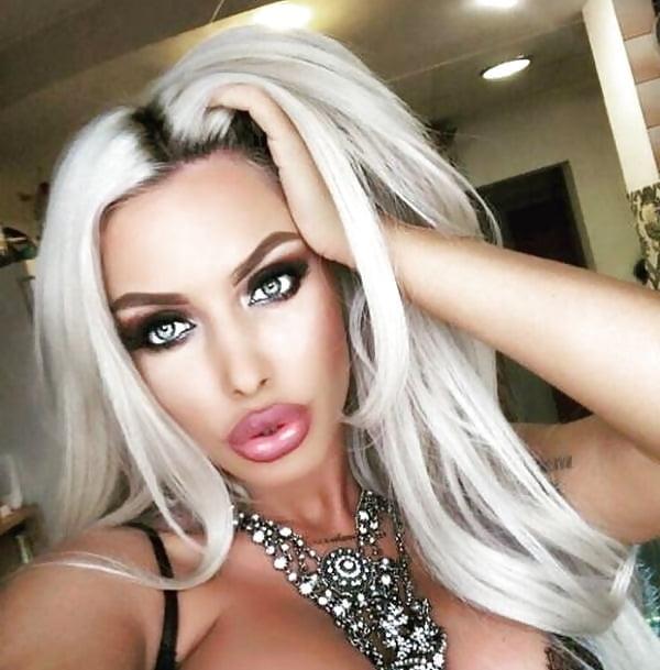 25P Bimbos are the real women