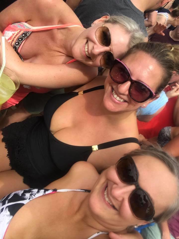 25P Great British Cleavage 25