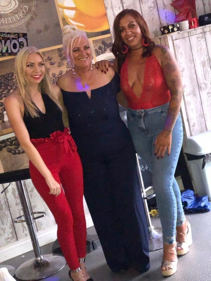 25P Great British Cleavage 25