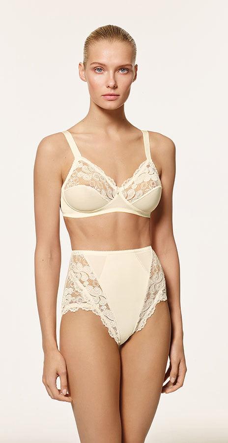 25P Classic lingerie 3
