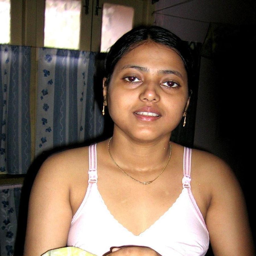 25P Desi Cute sexy Bhabhi ever in net