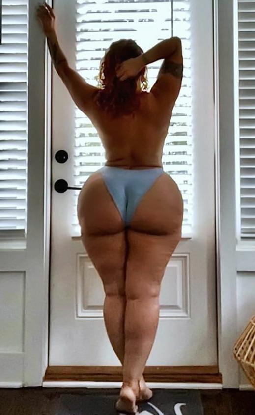 5P Big Booty Bitch