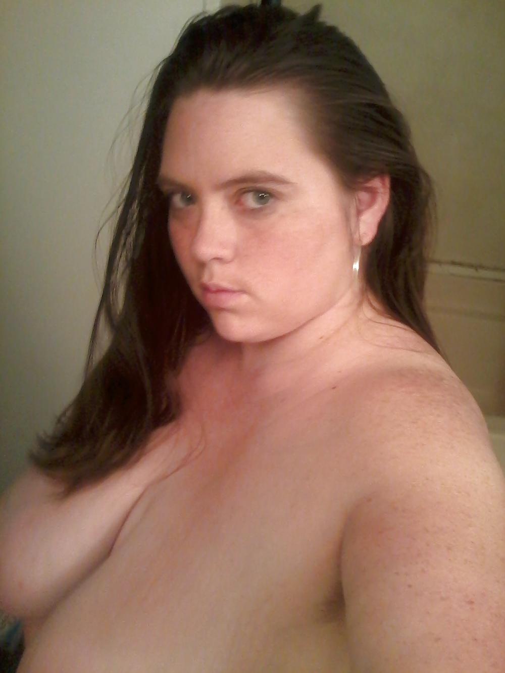 7P Jennifer and her huge juggs and pussy