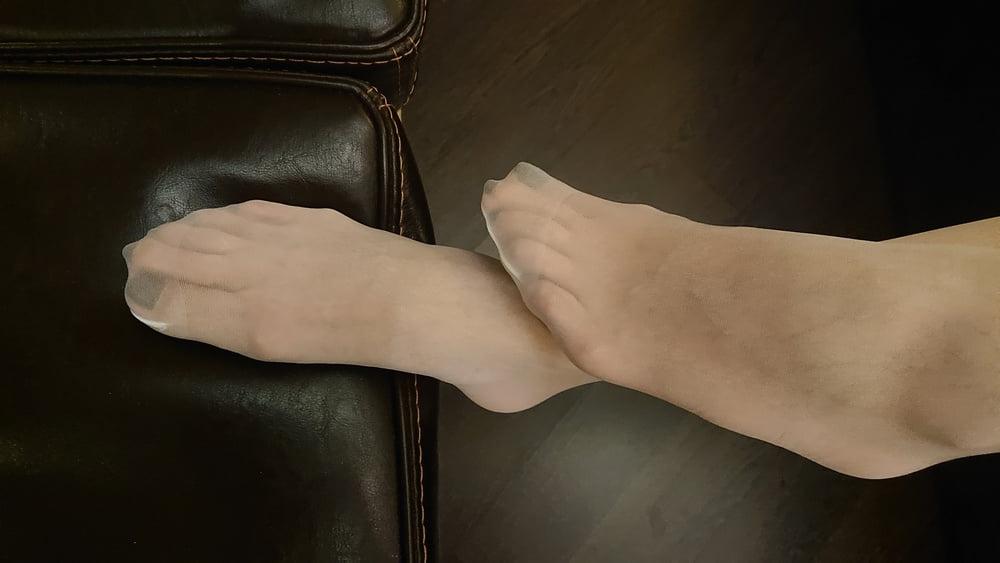 6P Girlfriends feet 15