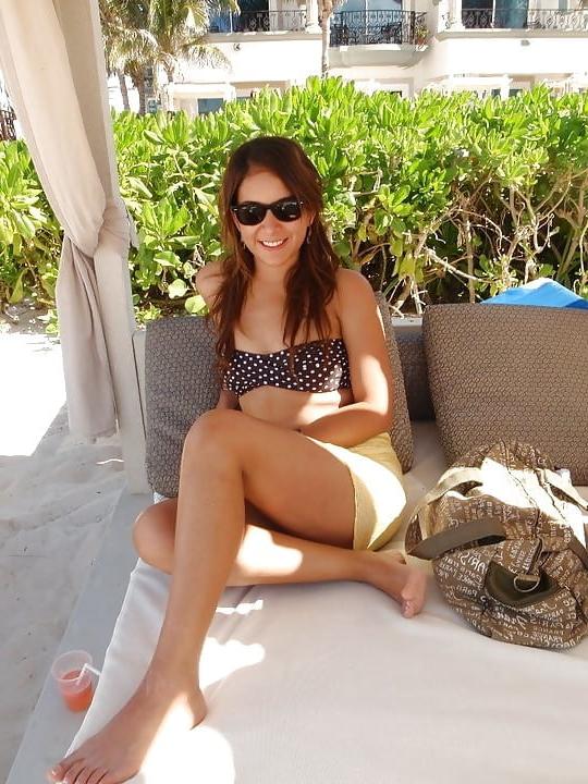 25P feet, toes and soles of Webslut Marcela Rodriguez