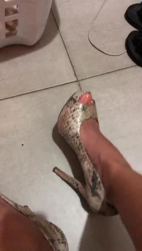 25P feet, toes and soles of Webslut Marcela Rodriguez