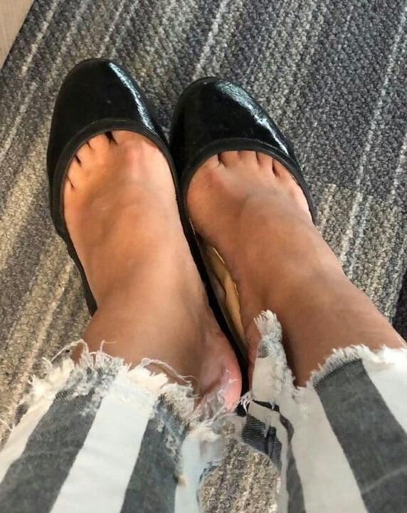 25P feet, toes and soles of Webslut Marcela Rodriguez