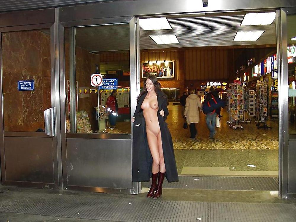 25P Teresa Exposed in Public Places