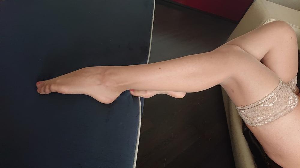 8P Girlfriends feet 16