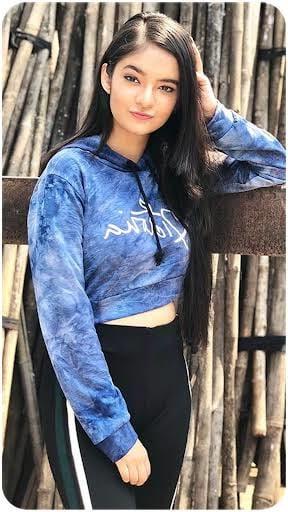 22P Anushka sen sexy bitch