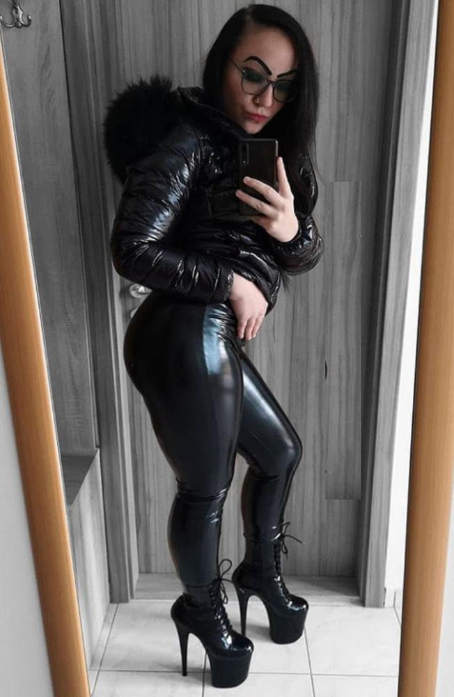 12P Glossy Vero Moda PuFFeRJaCkEt