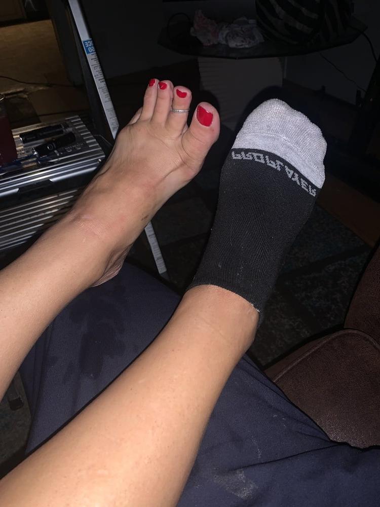 25P Wife feet collection