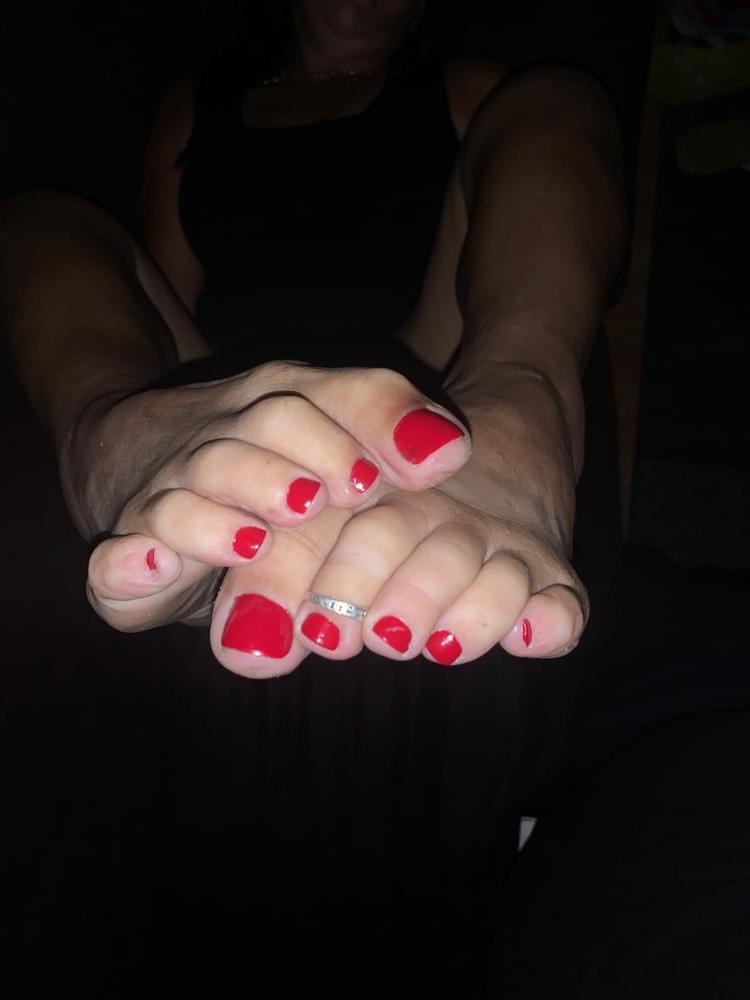 25P Wife feet collection