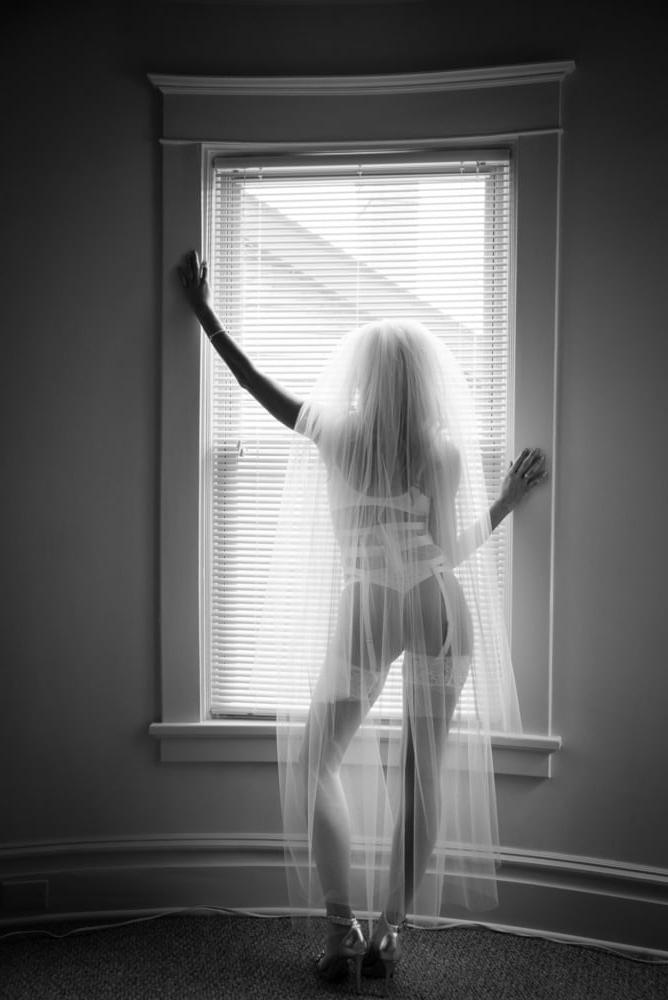 25P Soccer Bride