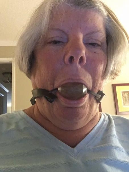 8P Old 60 year olgranny a Real freak