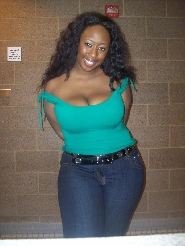 7P Chubby n Busty 14