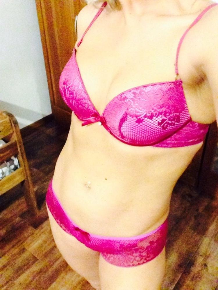 12P Juicy ass, saggy tits  Russian wife