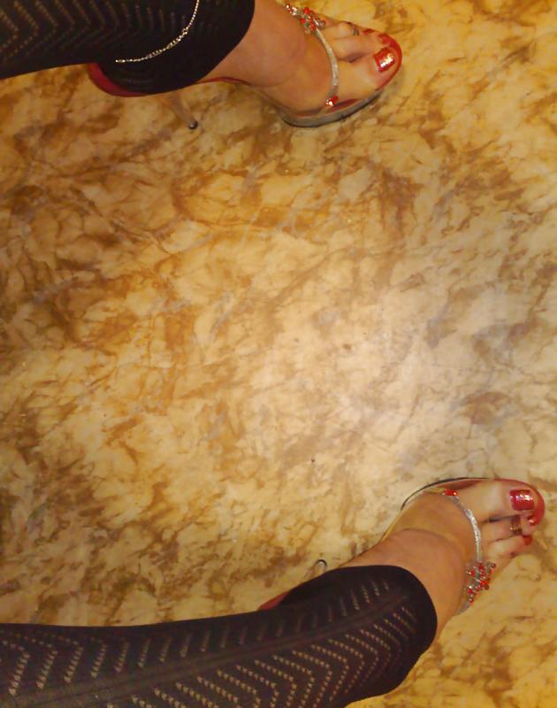 14P MY SEXY FEET & TOES