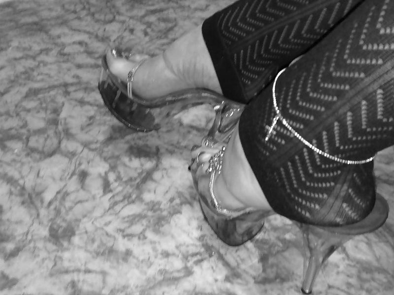 14P MY SEXY FEET & TOES