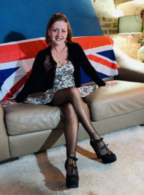 19P SDRUWS2 - SKINNY MATURE BRITISH PIN UP I'D LOVE TO FUCK