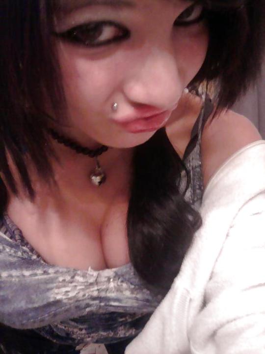 25P Teen bitch