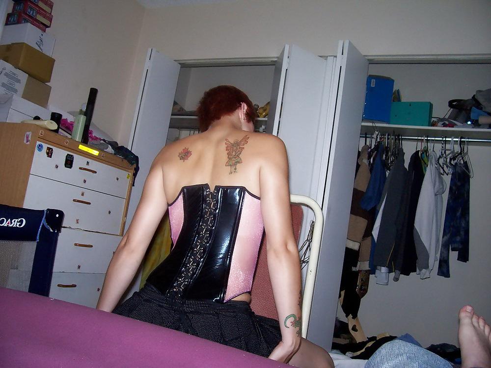 15P Punk girl shows all - N. C. 