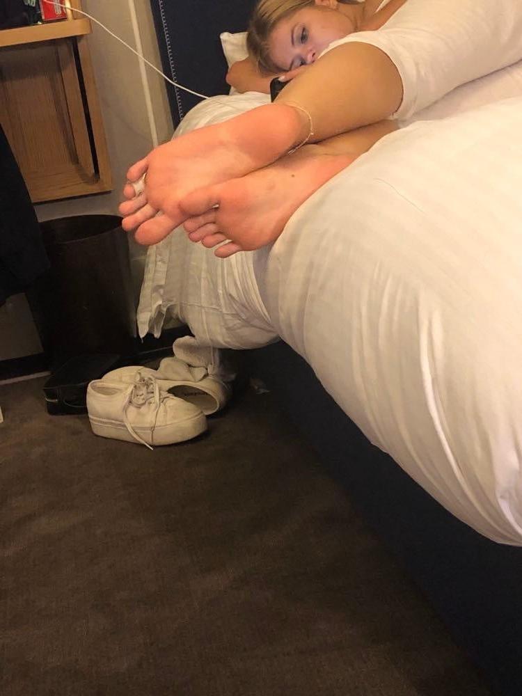 25P Hot Feet #4