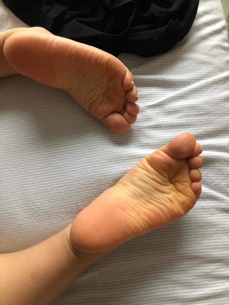 25P Hot Feet #4