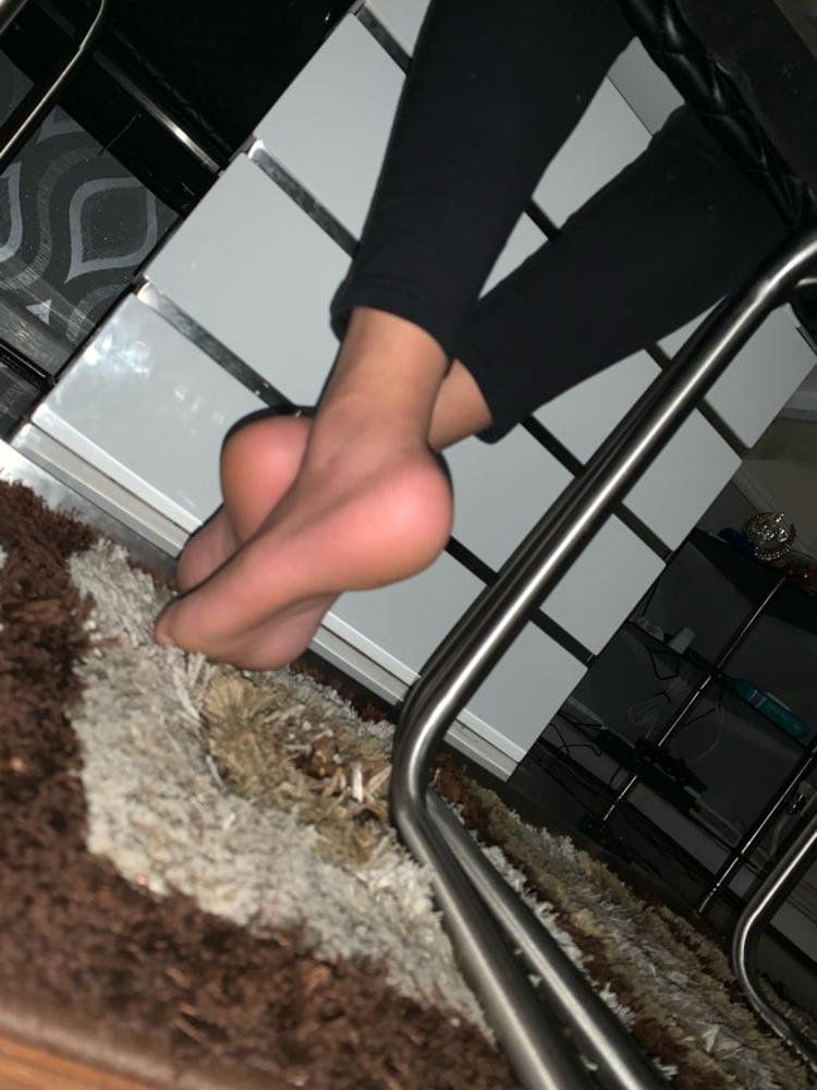 13P Amateur Feet
