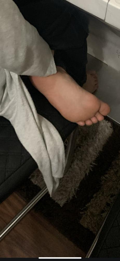 13P Amateur Feet