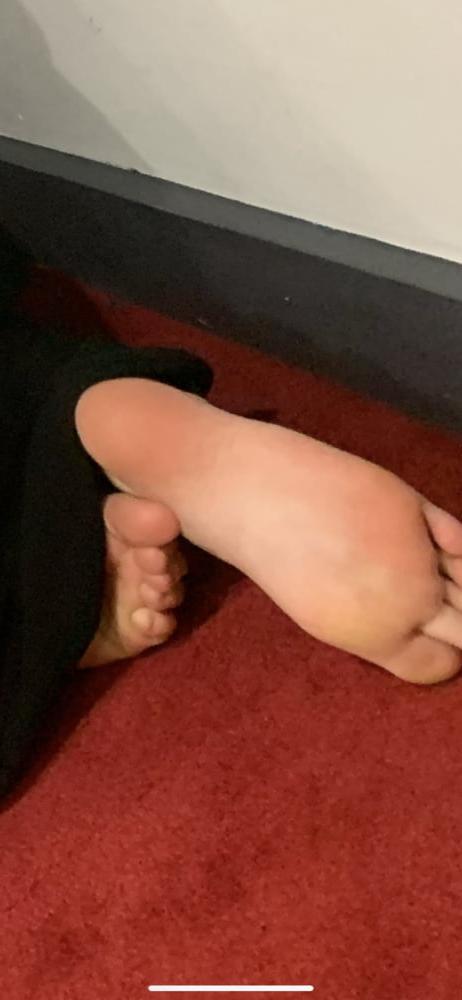 13P Amateur Feet