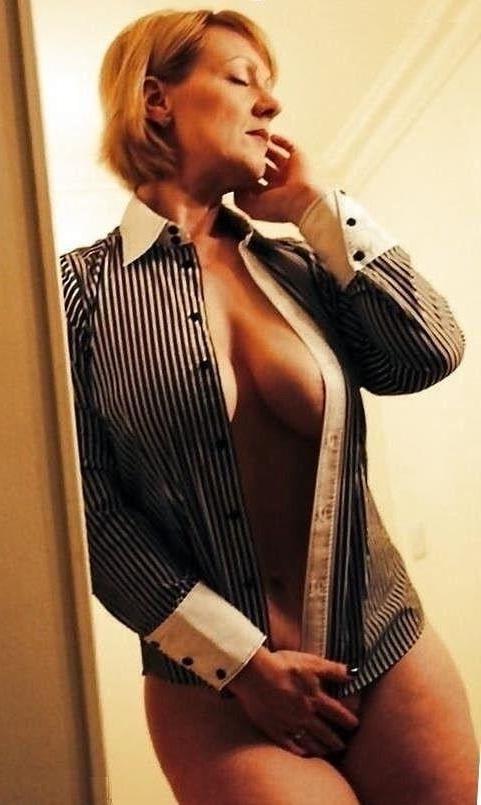 23P REAL WOMEN 381