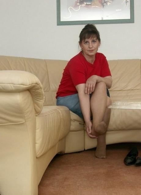 25P MATURE FEET 4