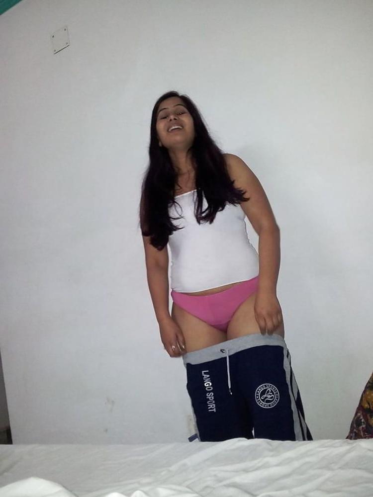 21P Hot aunty