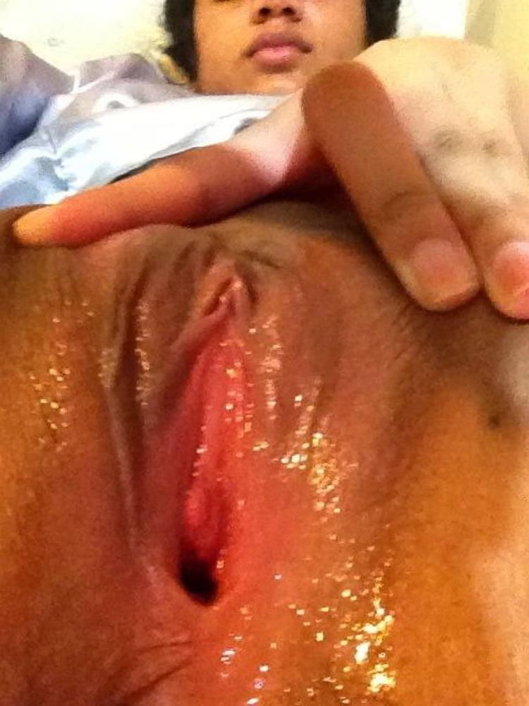 24P Juicy wet pussy hot babe nude selfies(116)