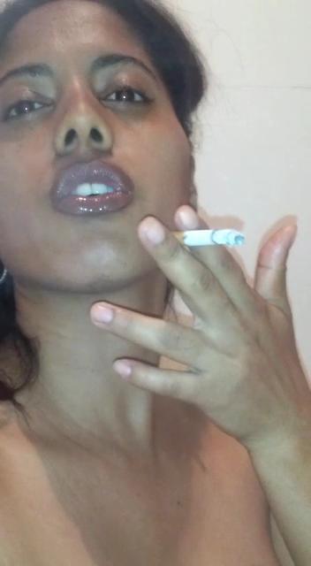 25P hot ebony mom gives all part1