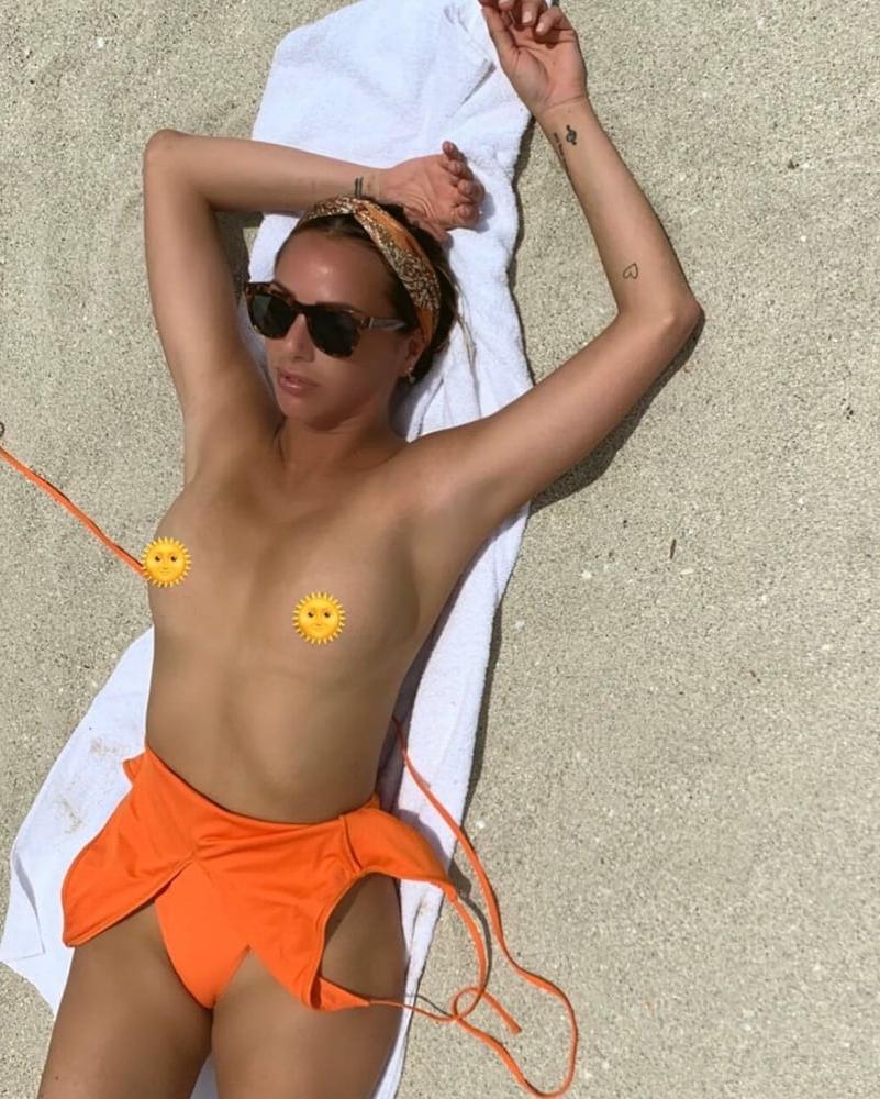 25P Kristen Doute oben ohne Miami Juni 2019