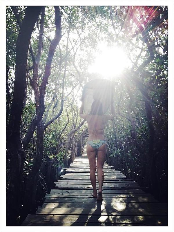 17P Olivia munn topless