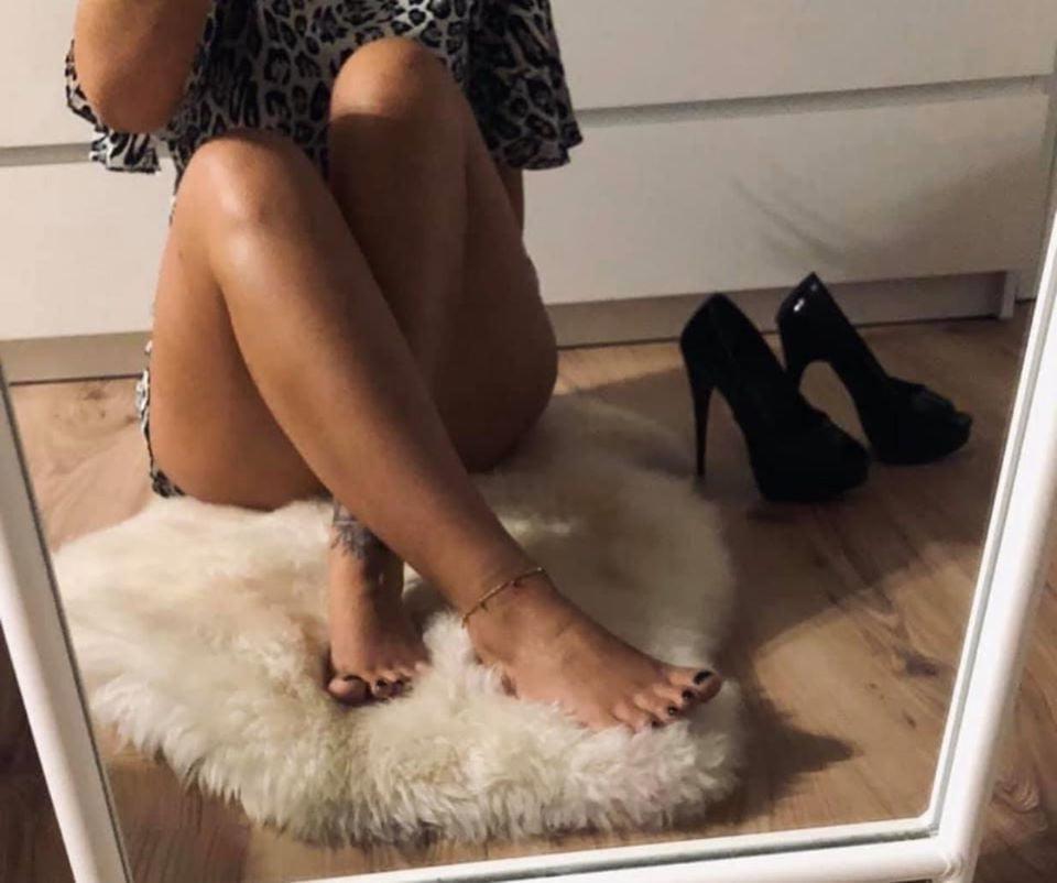 25P Sexy &amp; Chubby Legs 14