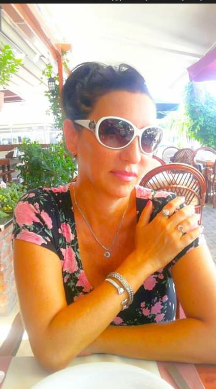 18P Amica da Facebook 03