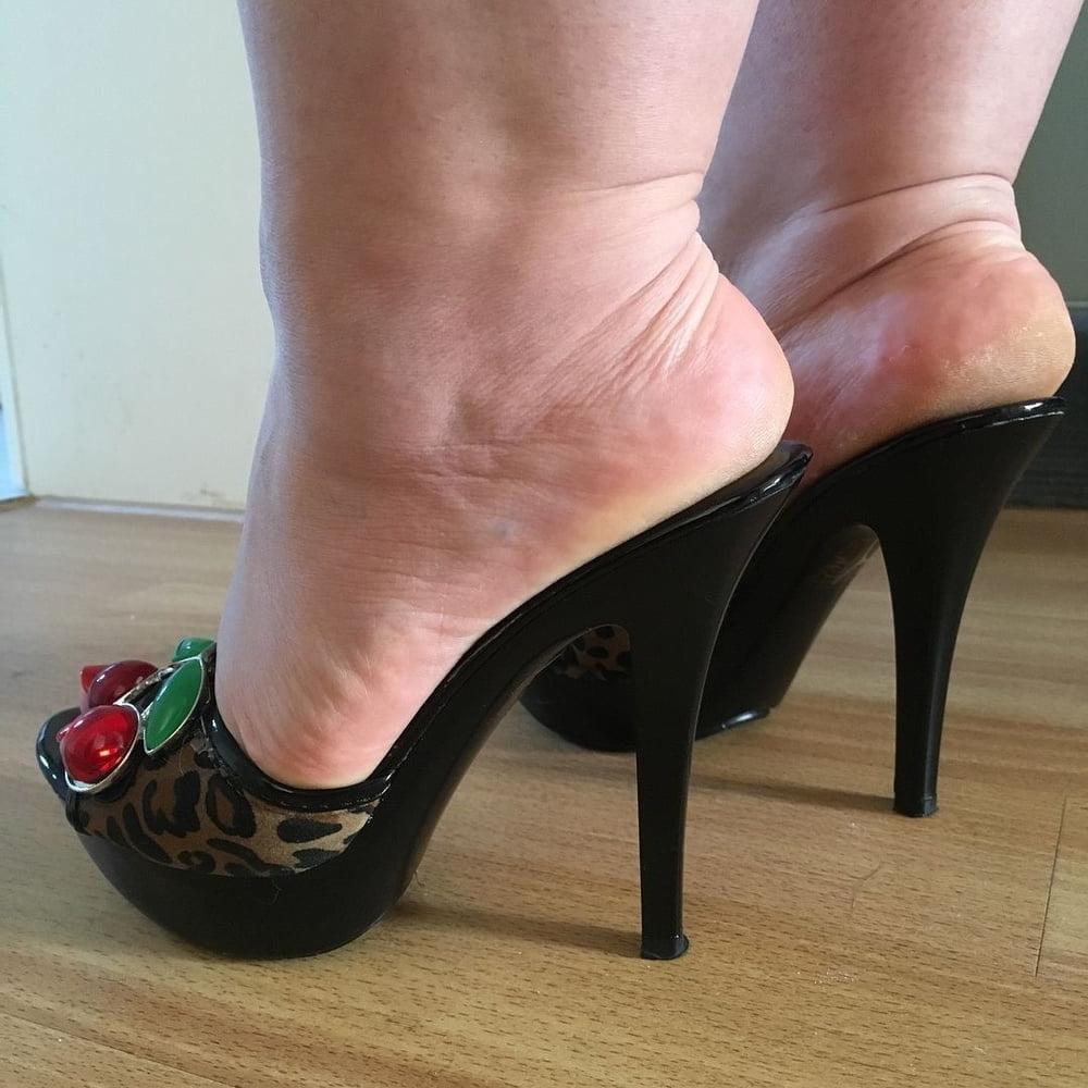 25P Sexy Feet 29